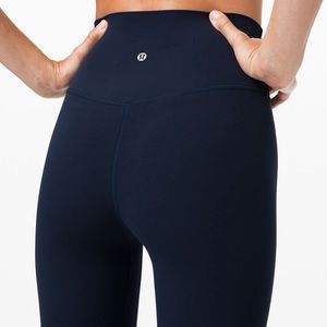 Lululemon navy blue align leggings 21” size 2